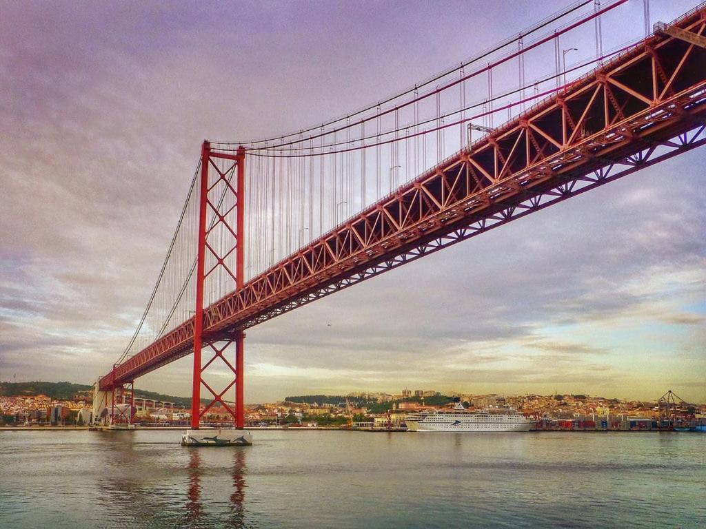 Vista Lisboa Guest Apartments Almada Buitenkant foto